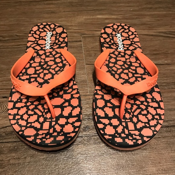 reebok flip flops womens